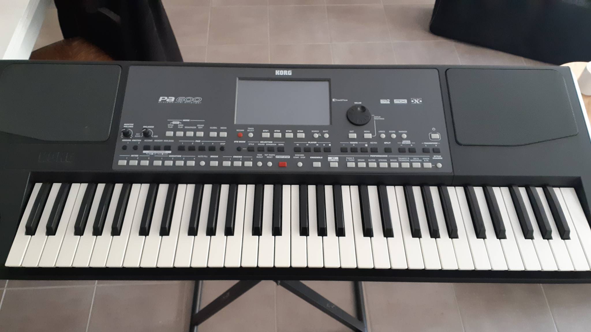 PA 600 61Key Arranger Keyboard Sweet Muzic Pro Audio